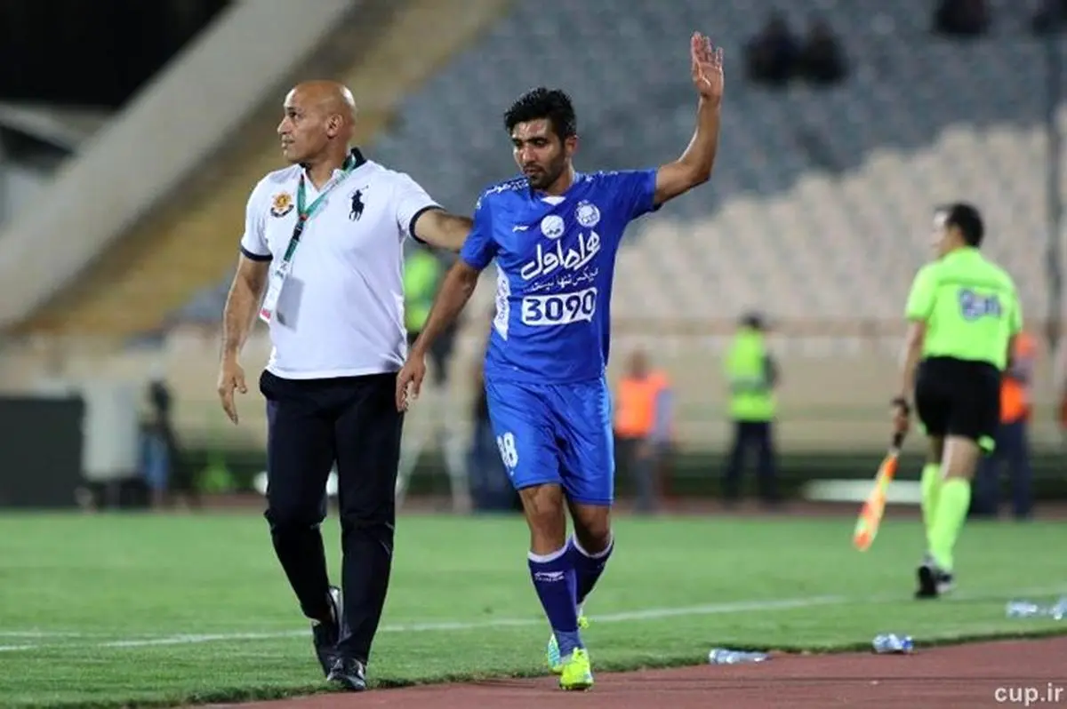 هافبک استقلال محروم شد