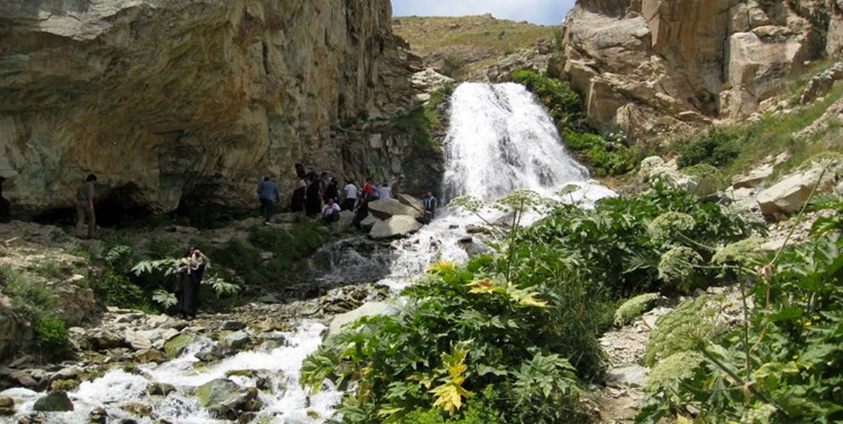نزدیک ترین آبشارهای اطراف تهران کجاست ؟ / مکان های دیدنی تهران 
