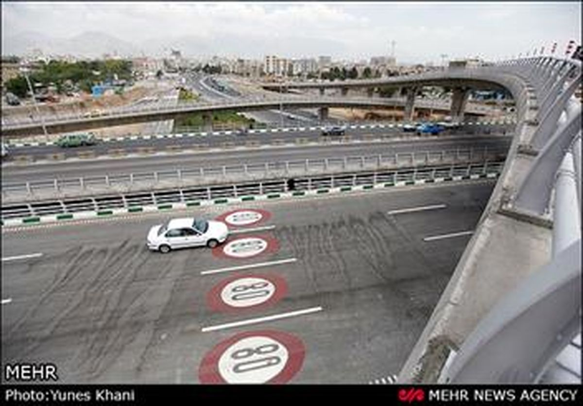 محدودیت تردد در بزرگراه بندرعباس- سیرجان ادامه دارد