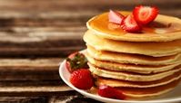 طرز تهیه پنکیک خانگی پف دار با 5 طعم خوشمزه و سه سوته