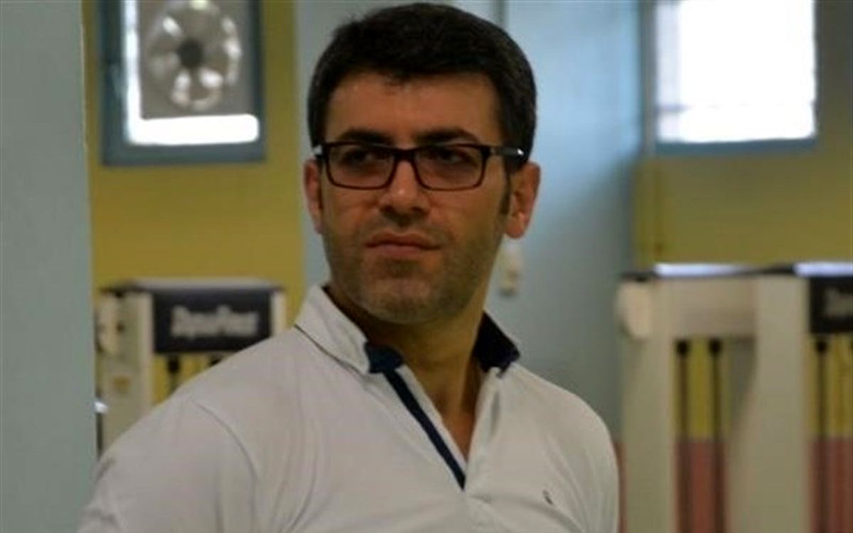 سرمربی تیم وزنه برداری در برابر اتهامات سکوتش را شکست