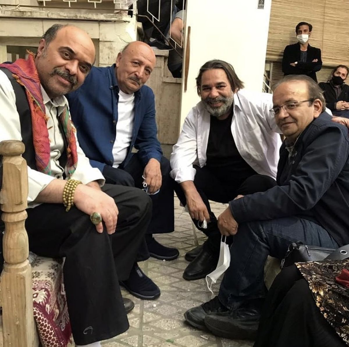 داریوش سلیمی ودوستانش در پشت صحنه کار جدیدشون + عکس