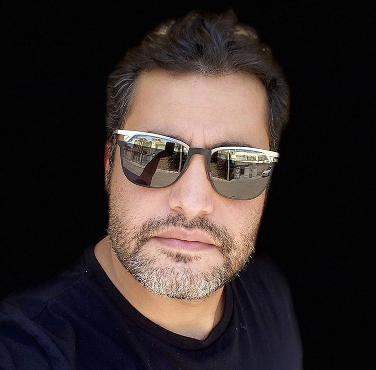 عینک خاص آقای بازیگر + عکس