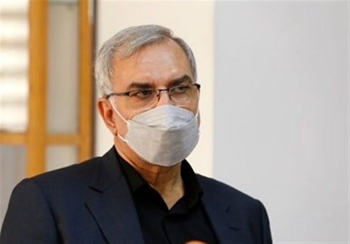 وزیر بهداشت: بازگشایی مدارس منوط به تزریق دو دز به ۷۰ درصد دانش آموزان
