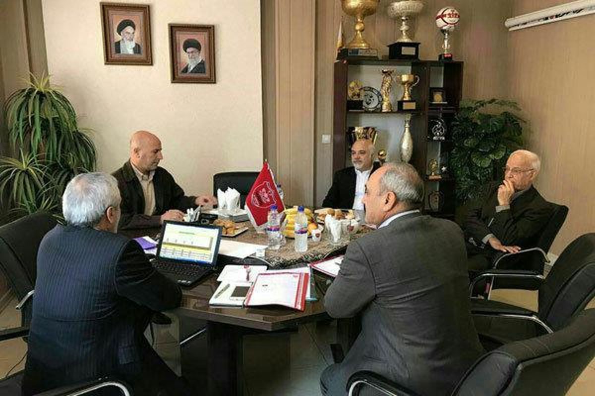 کمیته انضباطی باید با بیرانوند برخورد کند