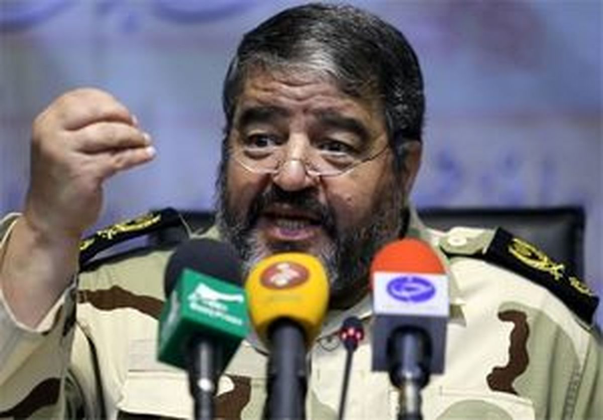 
جلالی: سردار جلالی: آمریکا مظهر تروریسم است
