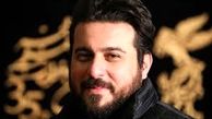 محسن کیایی همراه با مخاطبان «جشن دلتنگی» را تماشا می‌کنند