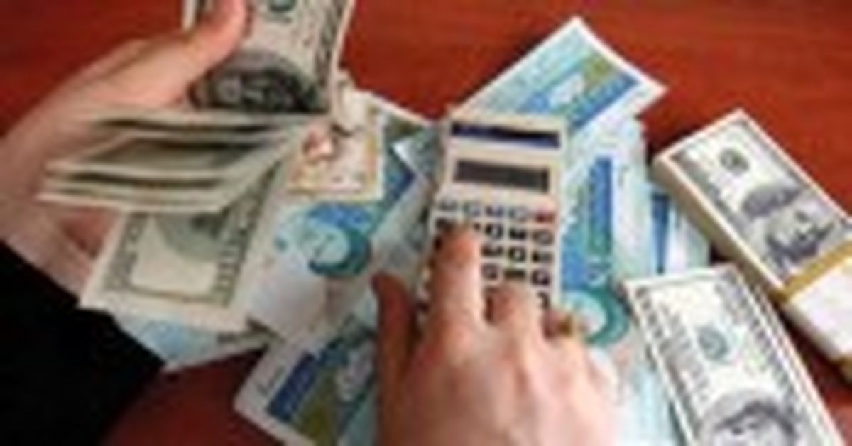 دلار و یورو در تقابل با هم+جدول