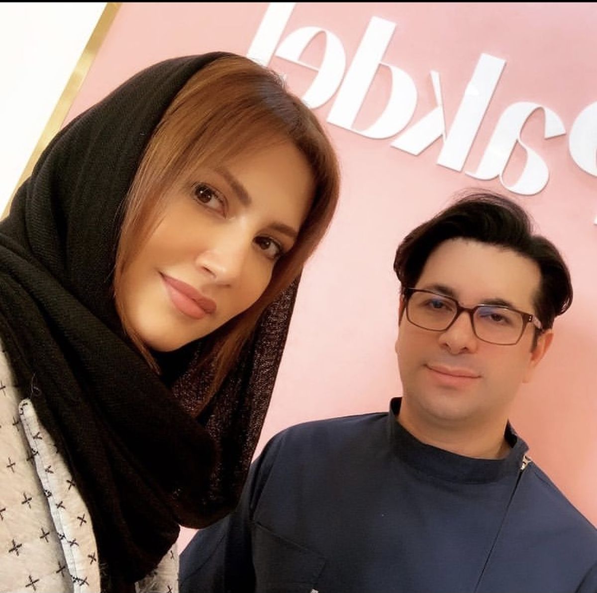 سمیرا حسینی در کنار پژشک شخصی خود + عکس