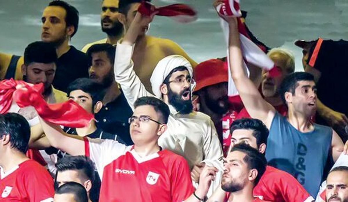  روحانی ممنوع‌الورود به استادیوم!