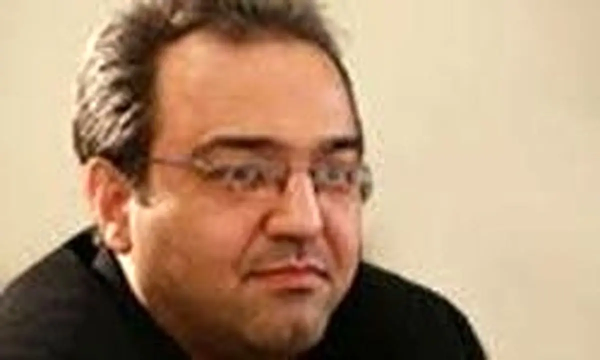 وقتی مدیر رسانه‌ ملی نمایشی روی صحنه می‌برد که نمی‌توان آن را با خانواده دید