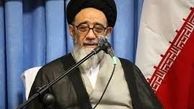 امام جمعه تبریز در نانوایی بدون محافظ +عکس