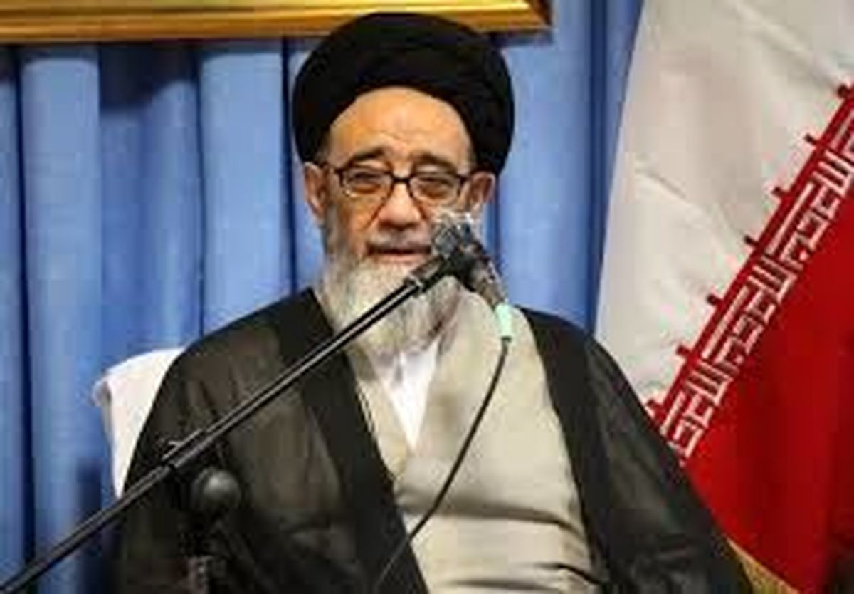 امام جمعه تبریز در نانوایی بدون محافظ +عکس