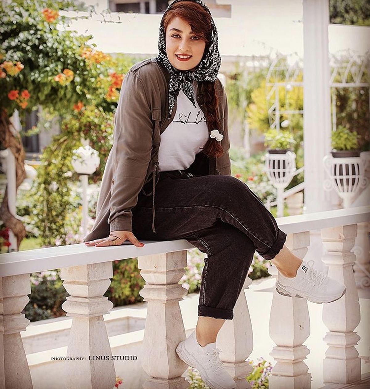 تیپ جدید الهام طهموری + عکس