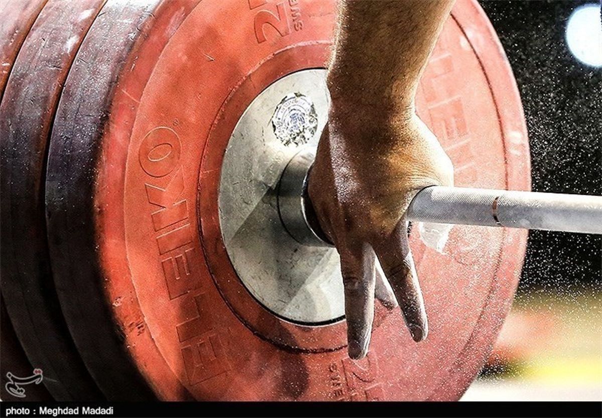 نیما آقایی طلایی شد 