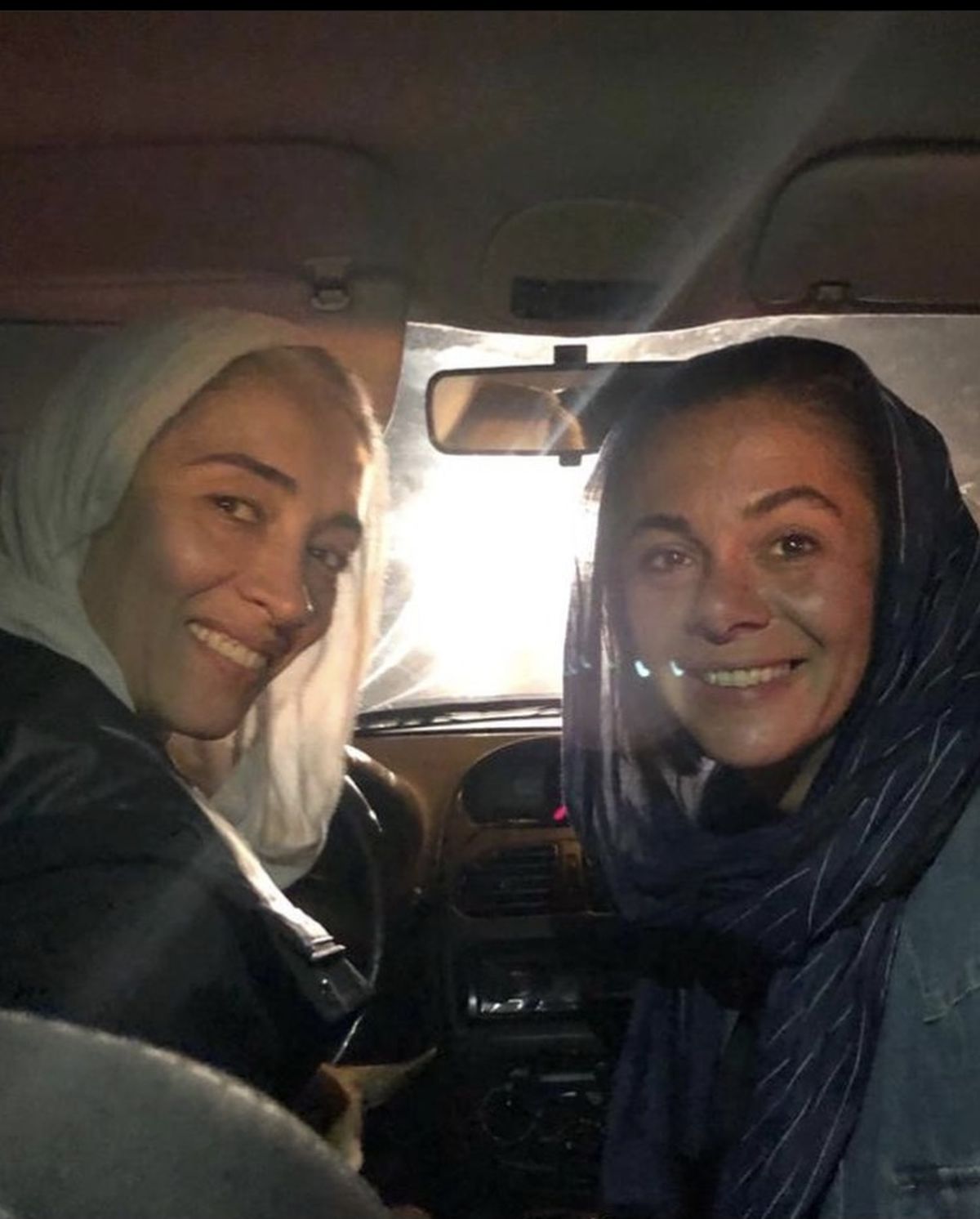 پانته آ پناهی ها و همسر بازیگر مشهور در ماشین + عکس