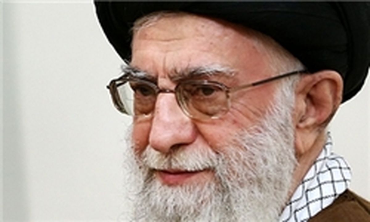 عکس دیده نشده از رهبر انقلاب در مجلس شورای اسلامی