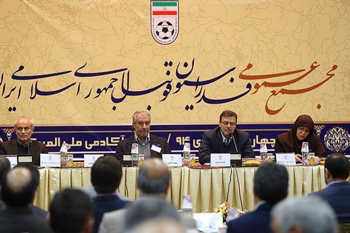 ابرقویی‌نژاد: نصیرزاده گاف بدی داد و مشخص شد بی‌اطلاع است
