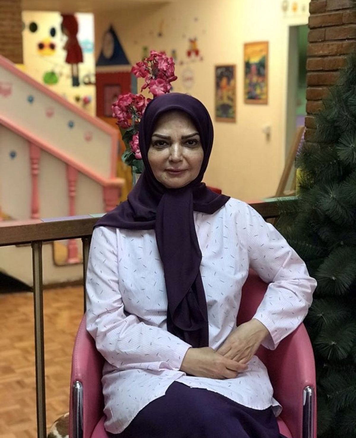 مجری همیشه خندان برنامه های دهه ی شصت و‌ هفتاد + عکس