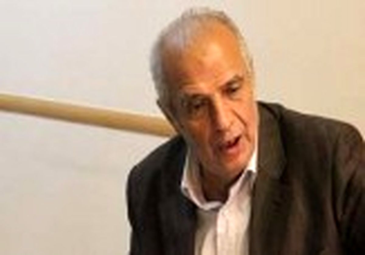 نویسندگان زبان کودکان را بیاموزند