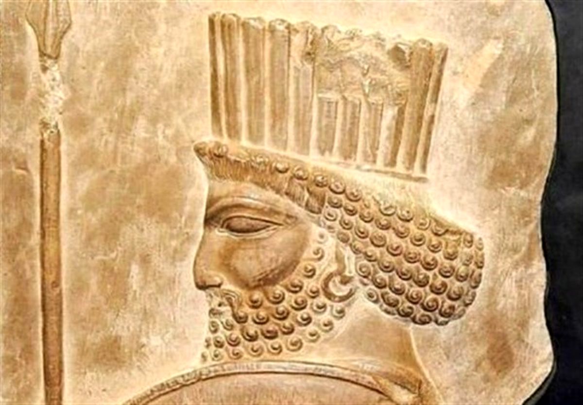 زمان رونمایی از سنگ‌نگاره سرباز هخامنشی اعلام شد
