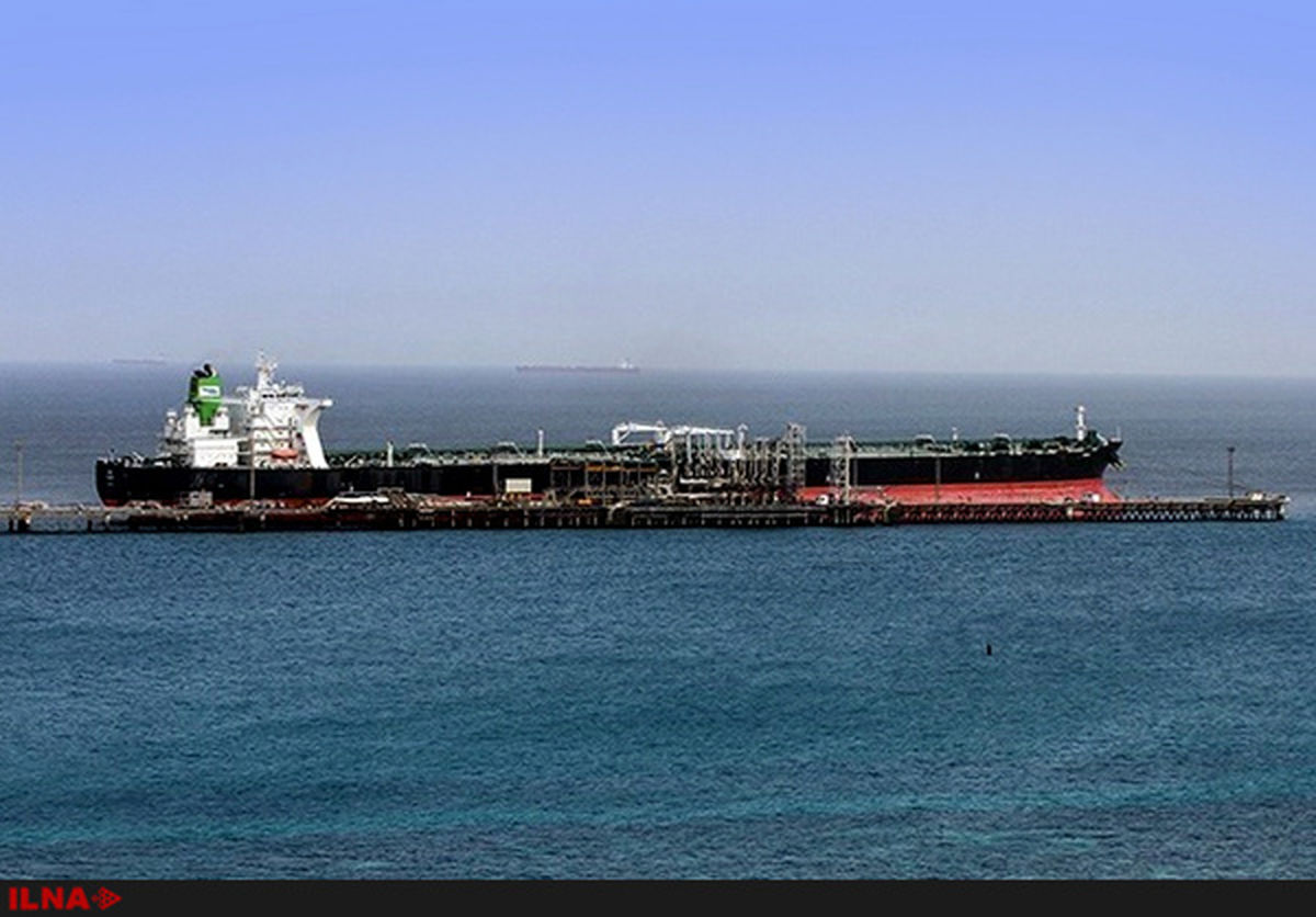 نجات چهار ماهیگیر از امواج دریا