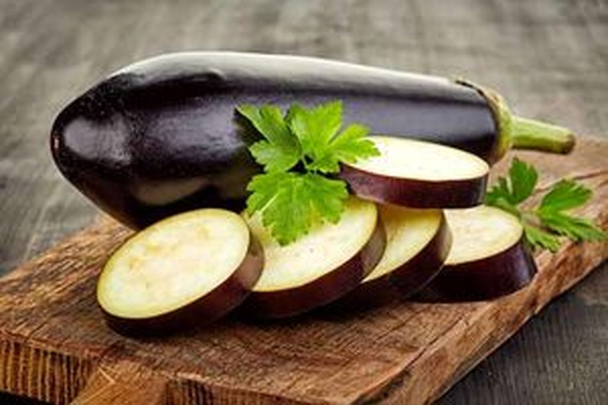 این ۹ خوراکی را هرگز خام نخورید