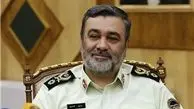 پلیس در کنار مردم و در مقابل اغتشاشگران می‌ایستد