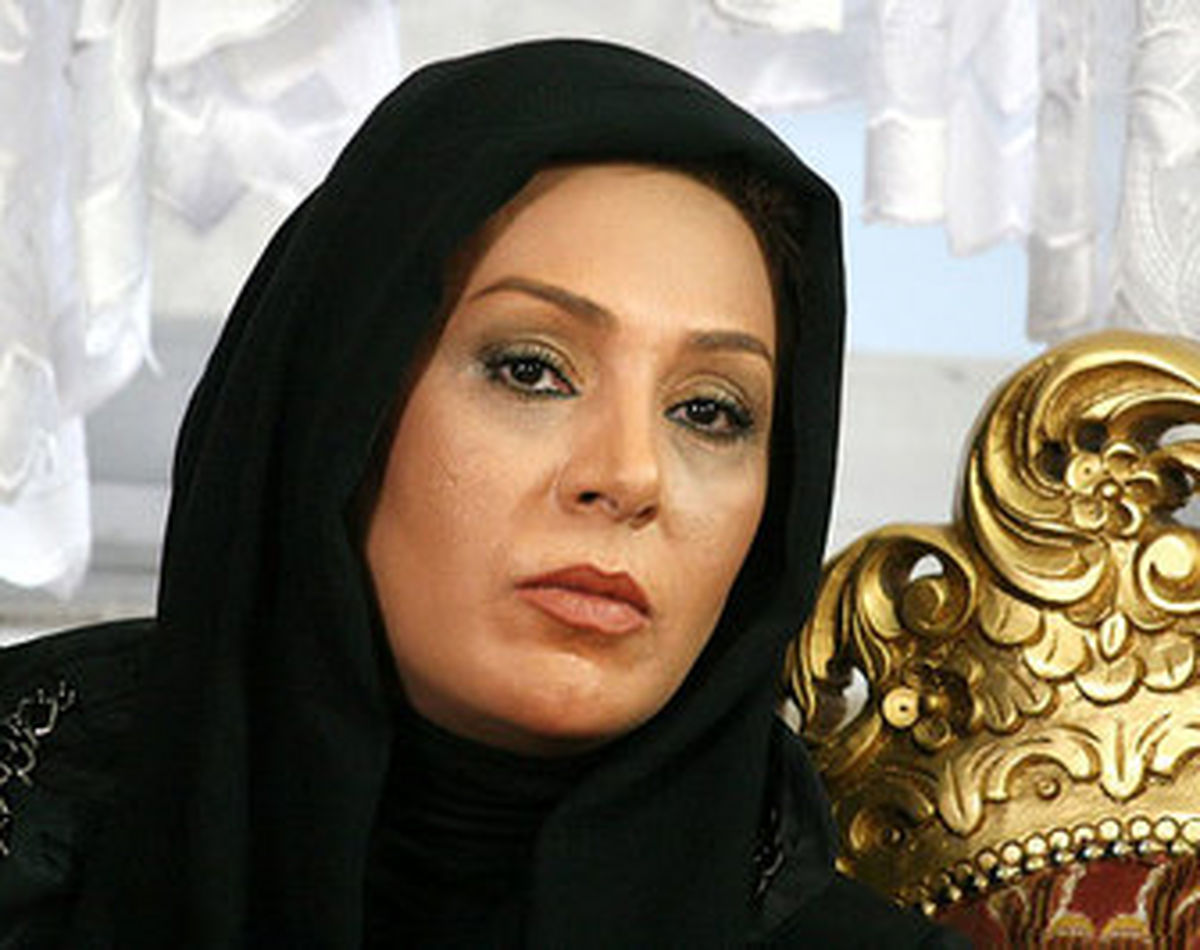 حذف تصویر نسرین مقانلو از بیلبوردهای مشهد +عکس
