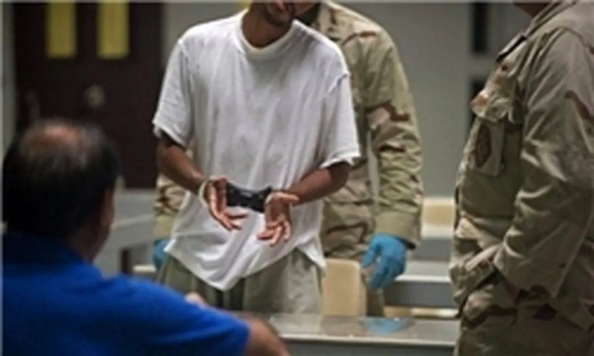 درگیری نگهبانان گوانتانامو با زندانیان