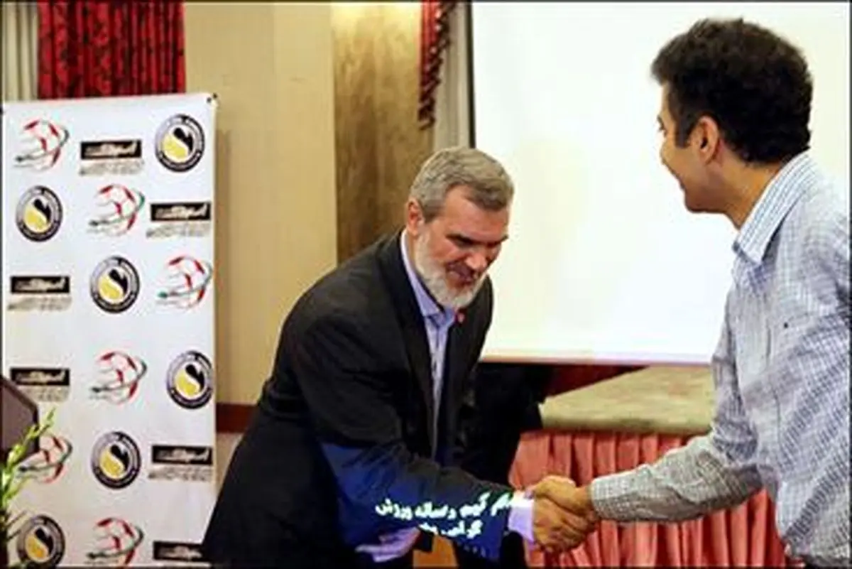 برخی می‌گویند برنامه ۹۰ را تحریم کنیم