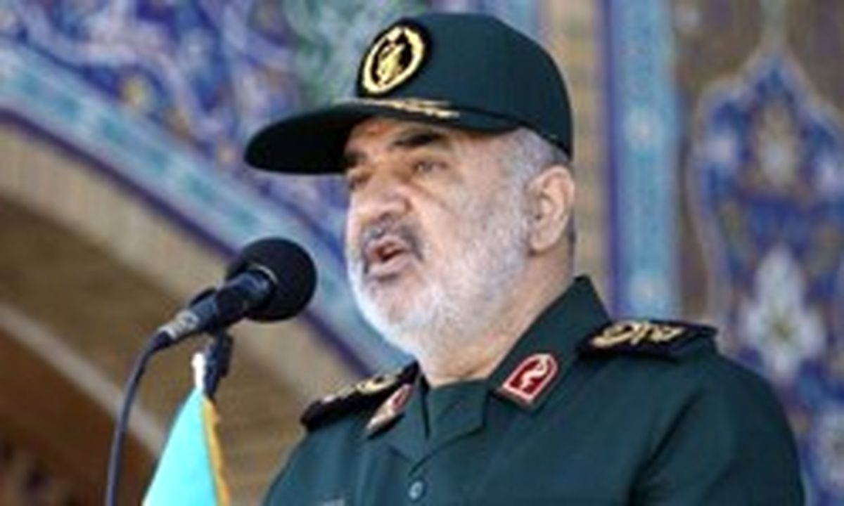 هشدار سردار سلامی به عربستان و امارات