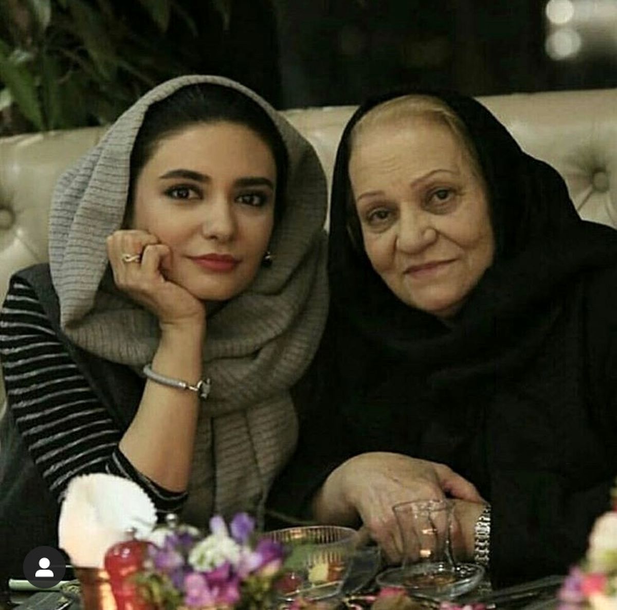 لیندا کیانی ومادرش در یکمیهمانی + عکس