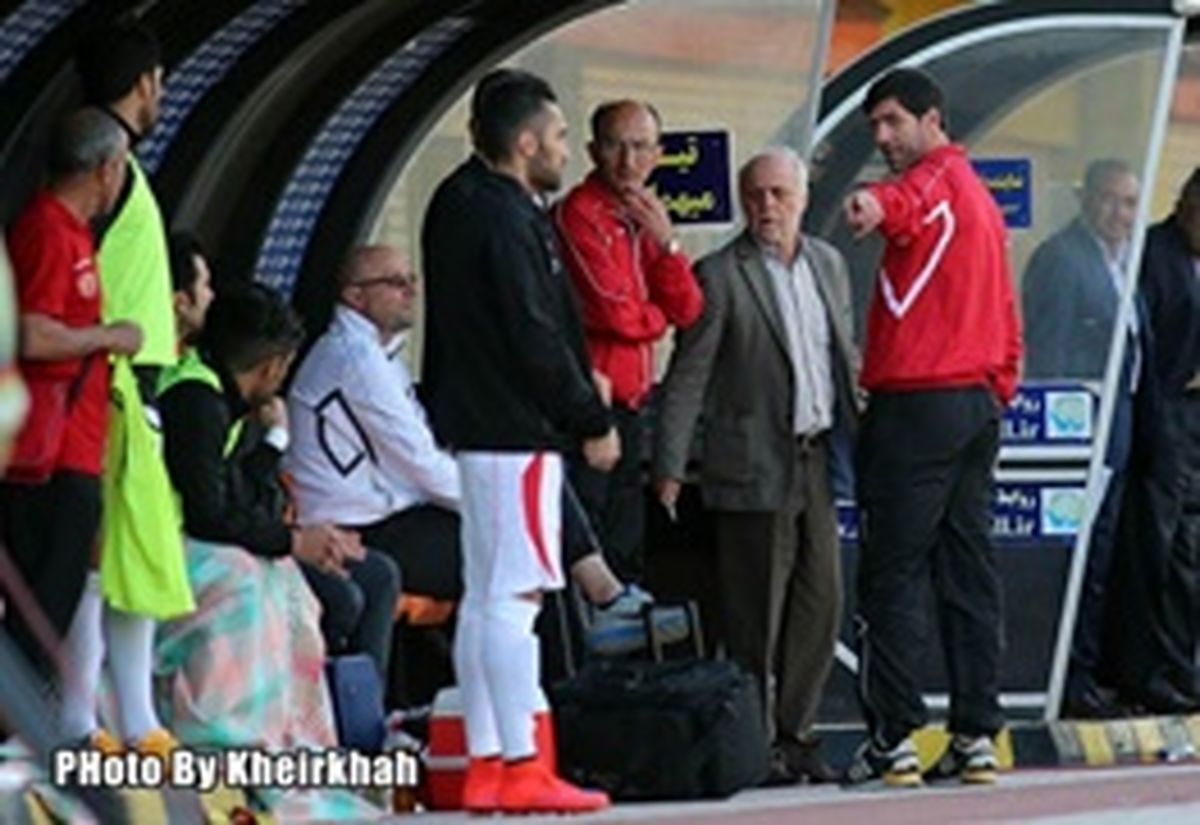 دوست ندارم به زور در پرسپولیس بمانم
