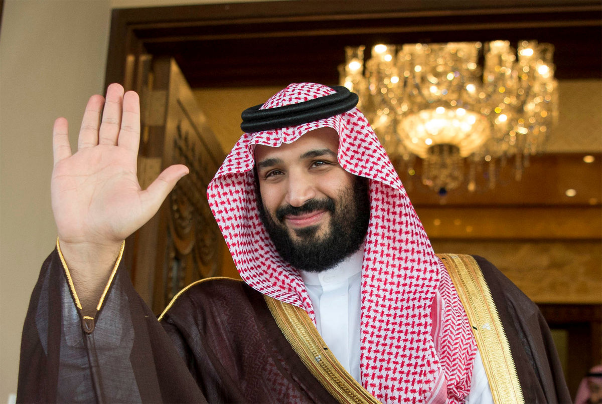 ساز و طرب زنان در مراسم افطاری بن‌سلمان +فیلم 