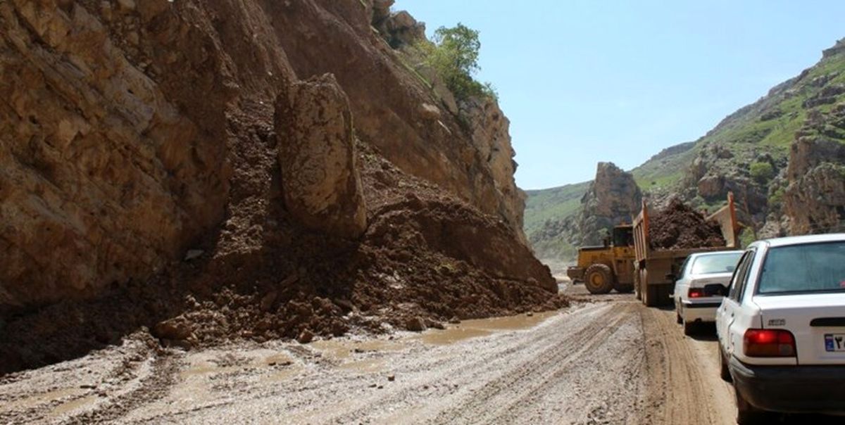 جاده‌های مسدود به دلیل سیل
