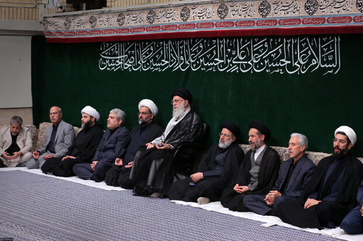 

اگر در مسیر حق ثابت قدم باشید، کشور و دنیا اصلاح می‌شود
