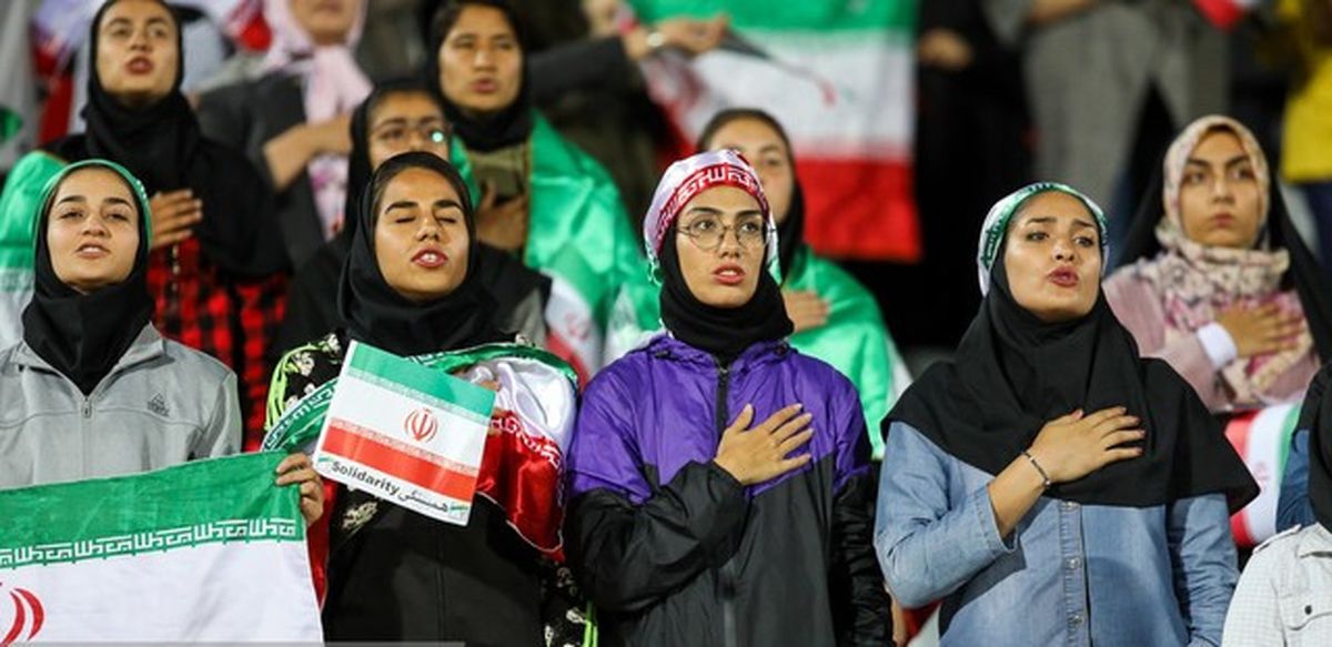 حضور تماشاگران زن ژاپنی در "آزادی"/ زنان ایرانی شاید!