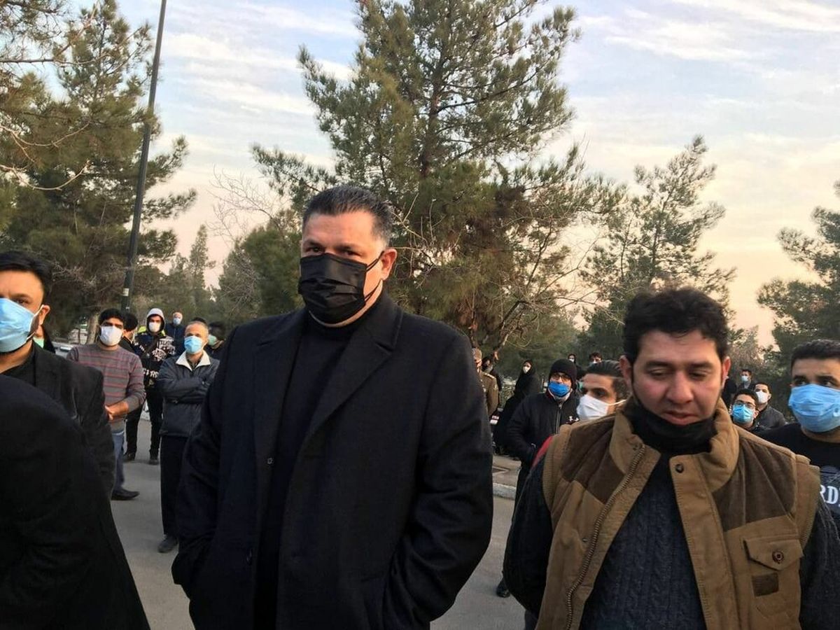 علی دایی در مراسم خاکسپاری علی انصاریان + عکس