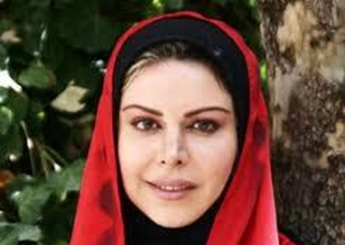 فلور نظری در کنار دوست دکترش /عکس
