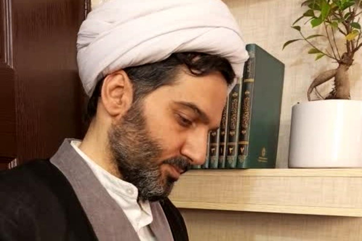 حجاب هویت پیشا اسلامی دارد / تصمیمات هیجانی و سطحی تله دشمن است 