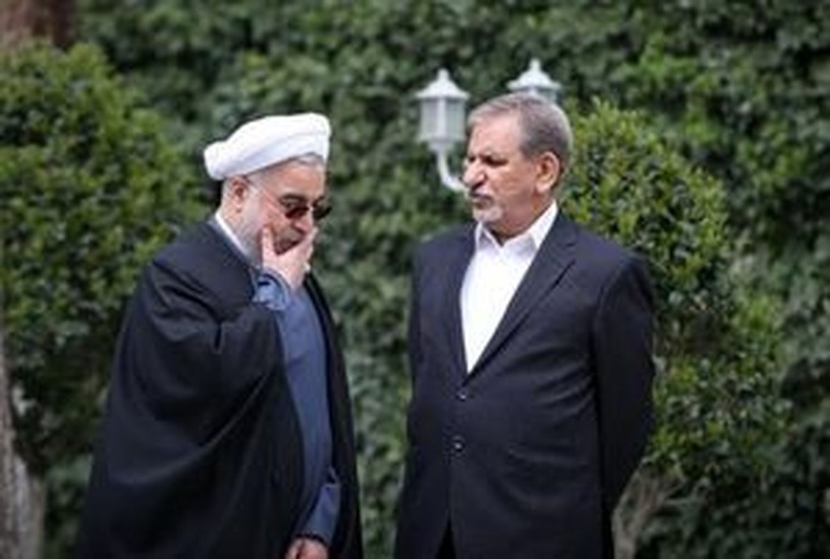 
«تیغ در گلو»؛ وضعیت حسن روحانی در برابر کاندیدای پوششی

