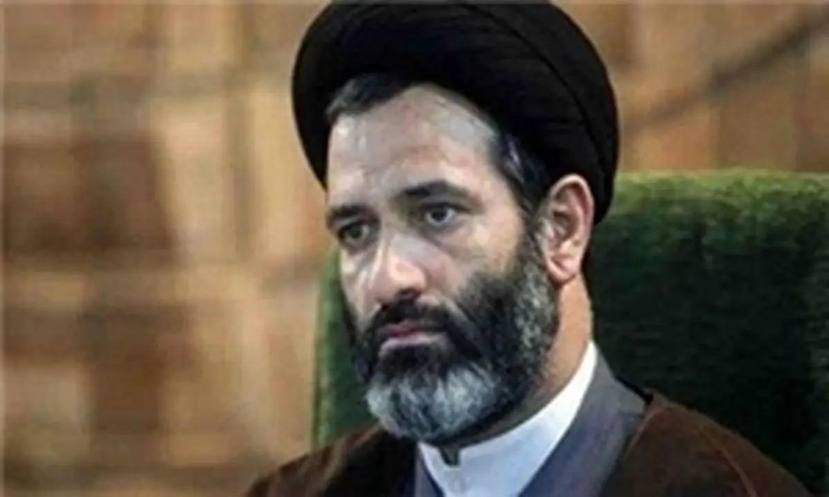 پول اضافی از زائرین غیرقانونی و غیر شرعی است