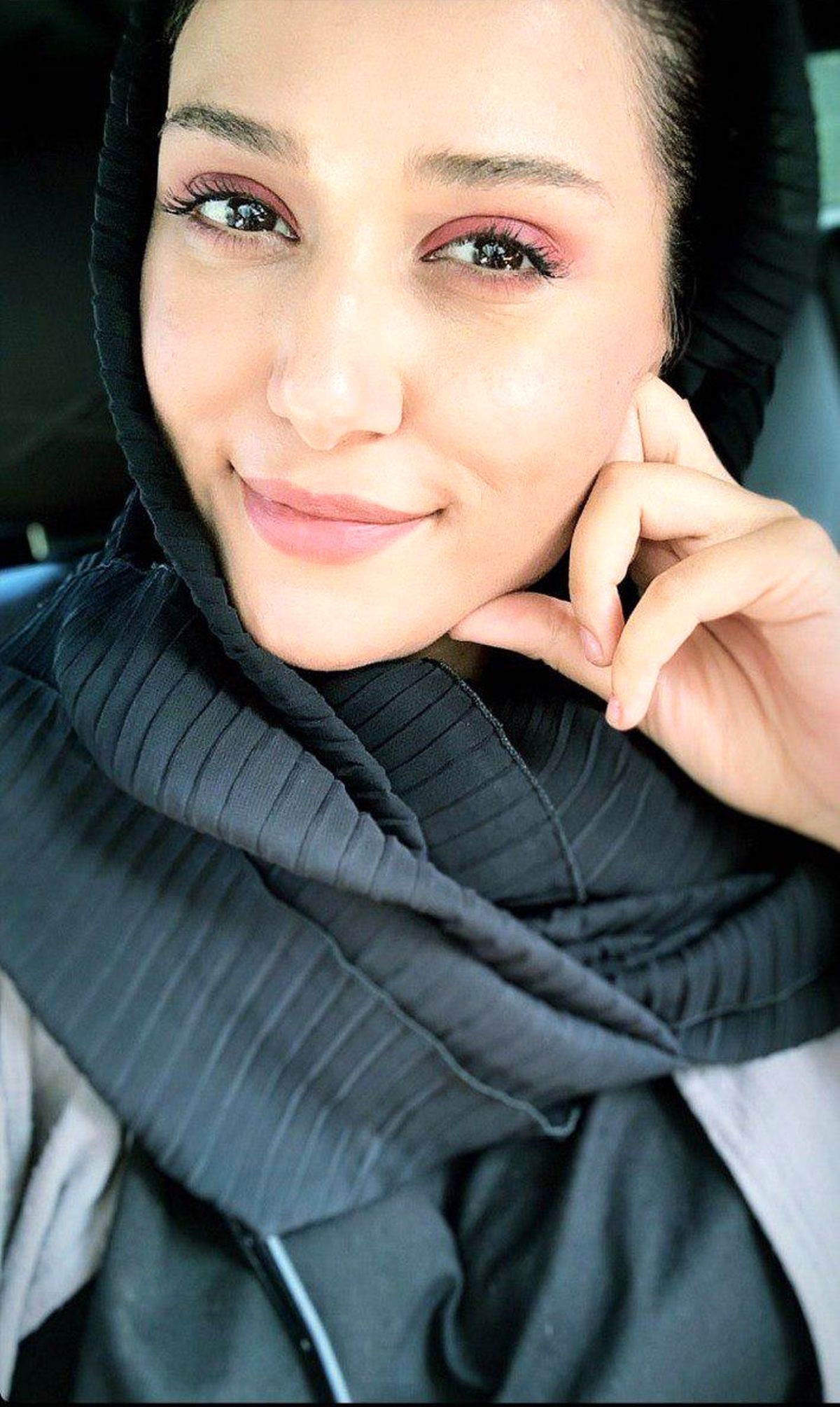 عکس ملیح پریناز ایزدیار
