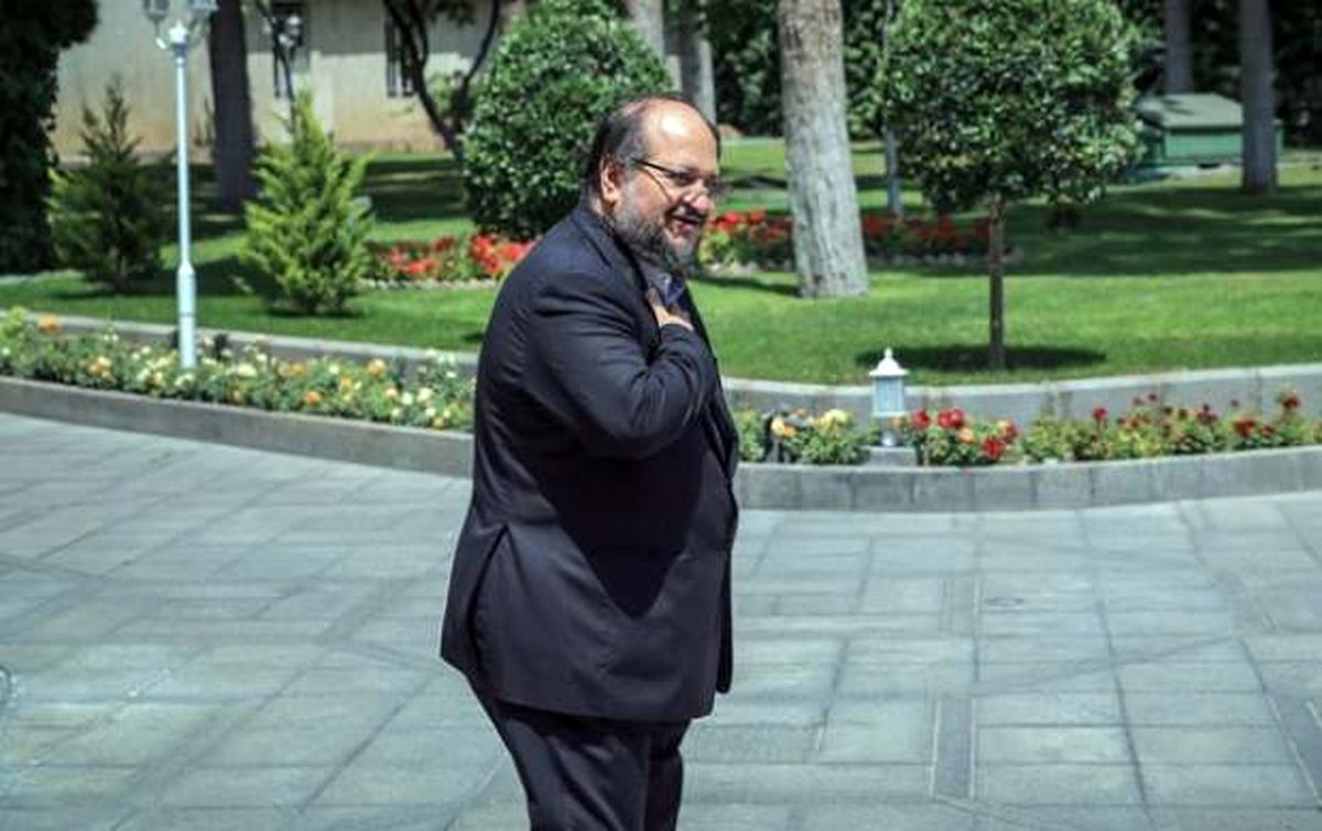 وزیر صنعت استعفا داد +تکذیب