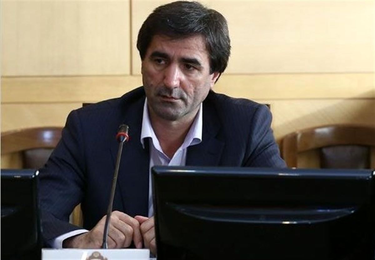 کریمی:ما باید خود را از اتکا به درآمدهای نفتی نجات دهیم