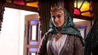 فیلم:: گاف عجیب در سریال «بانوی عمارت»