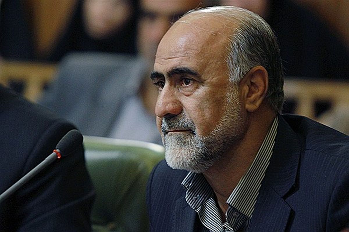 مدیریت شهری پایتخت باید جهادی کار کند /  مدیران جدید شهرداری، نسبت به مدیریت شهرى آگاهی ندارند