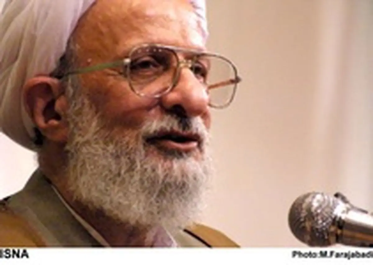 خط قرمز آیت الله مصباح‌ بر برنامه‌های جبهه پایداری