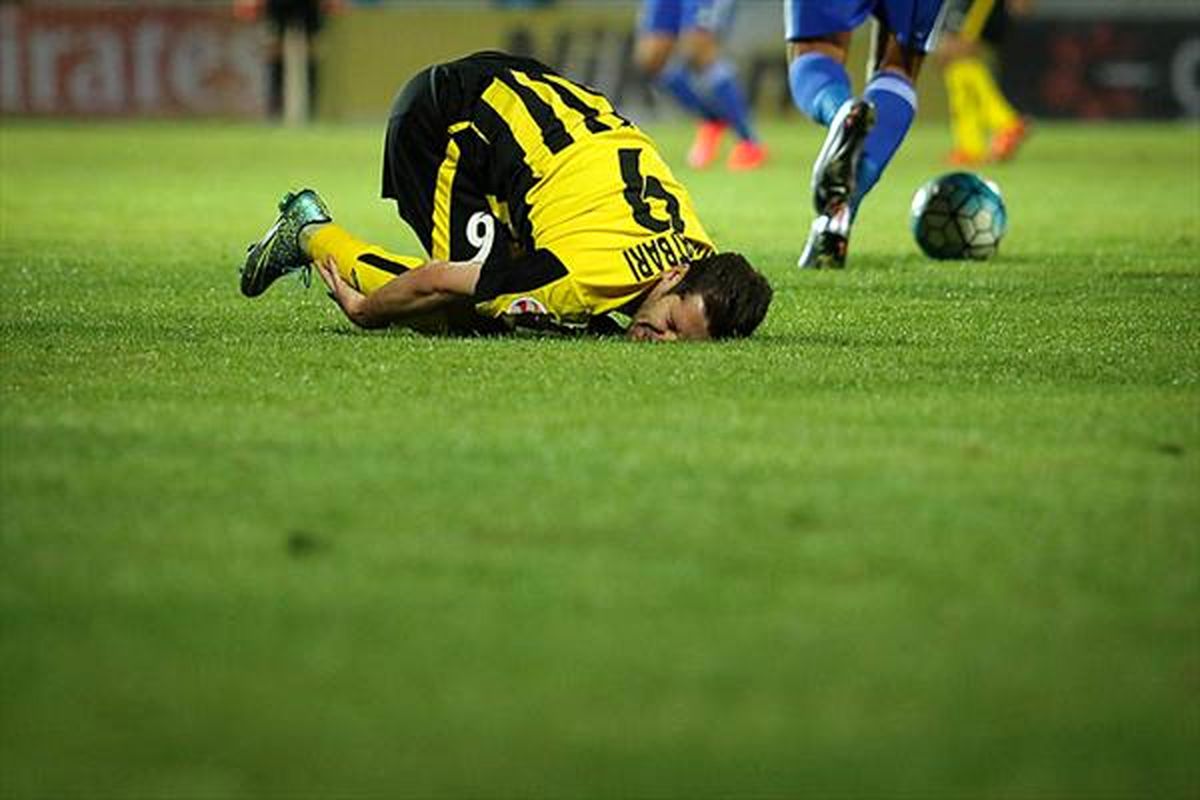 کمپین هواداران استقلال در اعتراض به جذب دو بازیکن پرسپولیسی